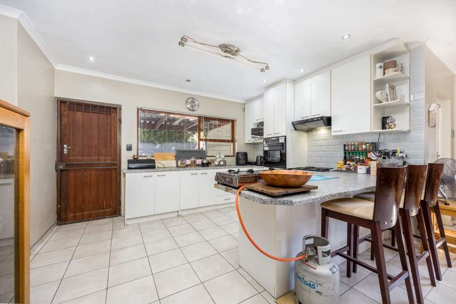 4 Bedroom Property for Sale in Rouxville Western Cape